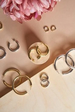 Machete 1" Perfect Hoops In Gold THE SPOTLIGHT