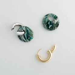 Machete Disc Charms In Stromanthe