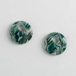 Machete Disc Charms In Stromanthe