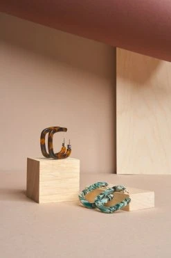 Machete THE SPOTLIGHT Midi Square Hoops In Stromanthe